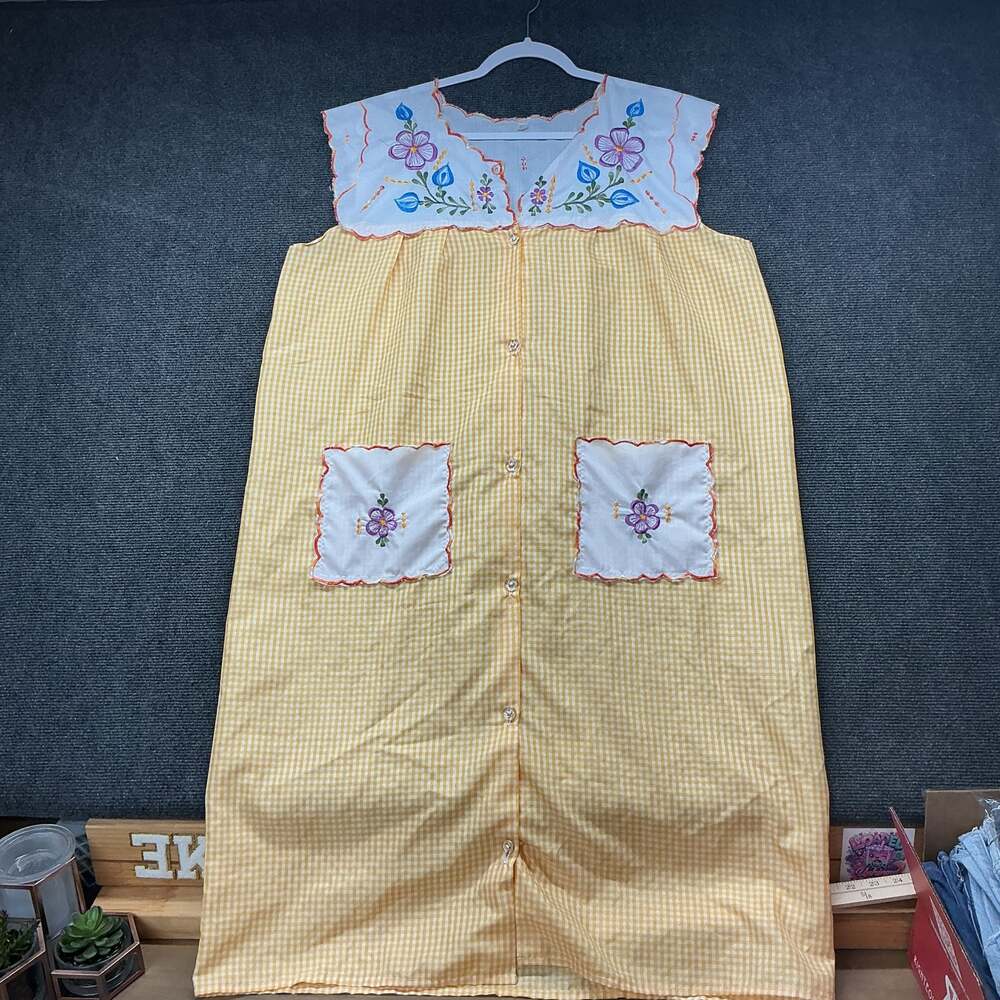 Vintage Traditional Embroidered Yellow Gingham Front-Fastening Apron Mandil